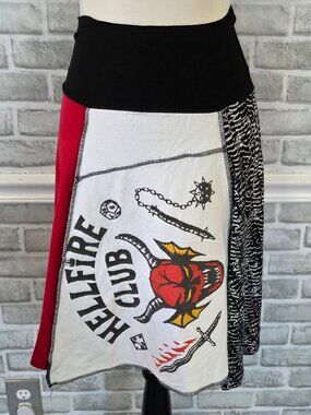 Do Over Designs~ Upcycled T-Shirts Skirt~ Grunge Artsty Boho OOAK